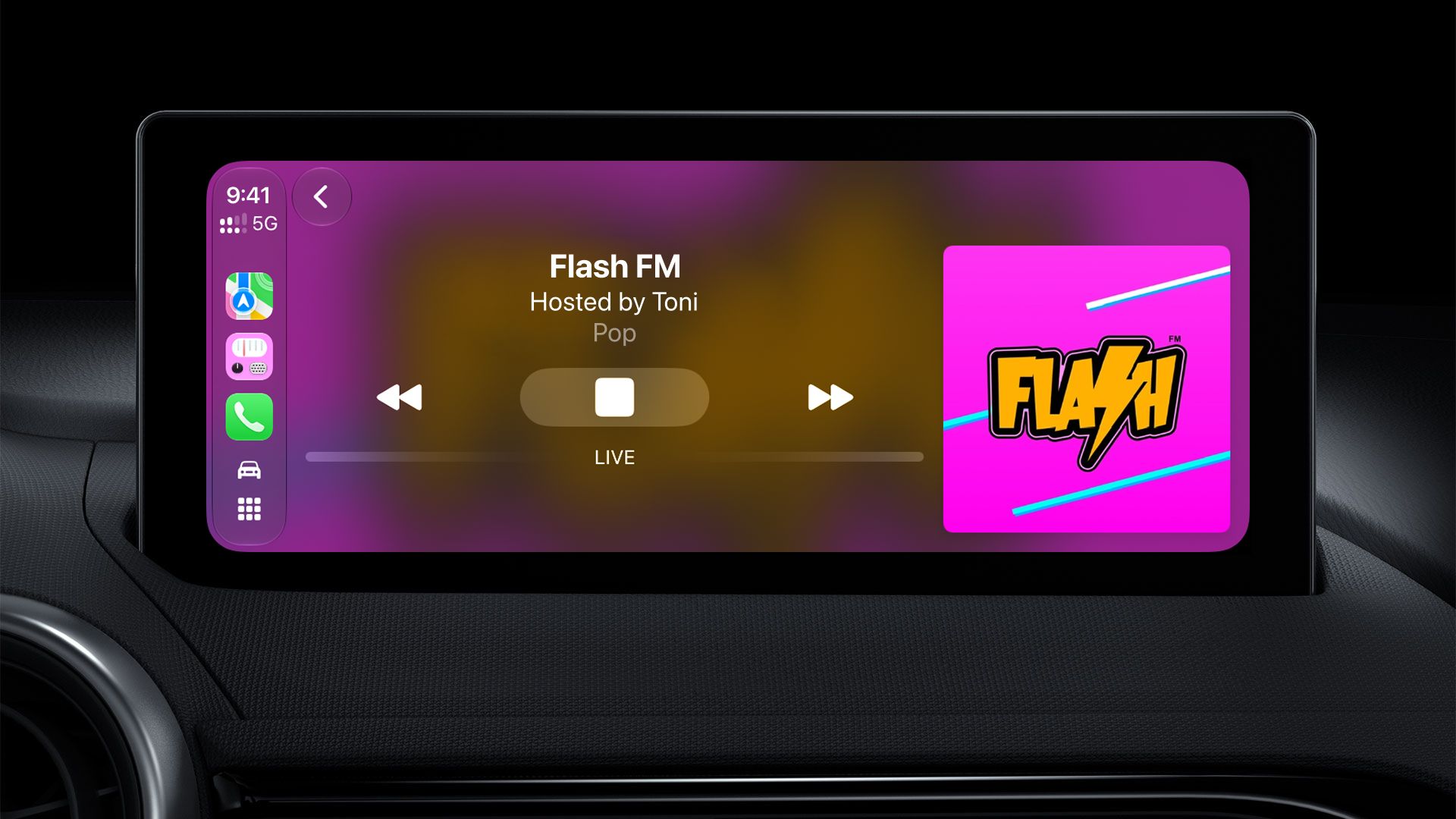 Fernando on a CarPlay screen in a dashboard: Flash FM, hosted by Toni, LIVE, with Flash FM’s logo to the right.